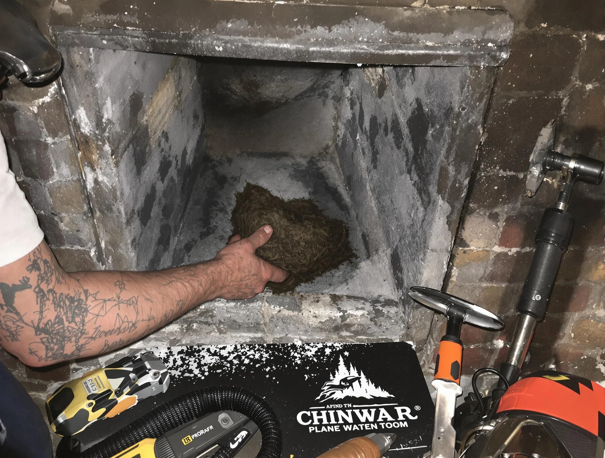 Glenshaw Chimney Sweep safely removing debris and screening chimney in Glenshaw, PA